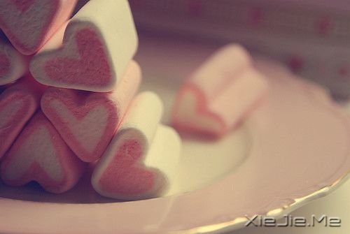 晚安心语:其实总是笑的人,真的很需要人疼 (3)